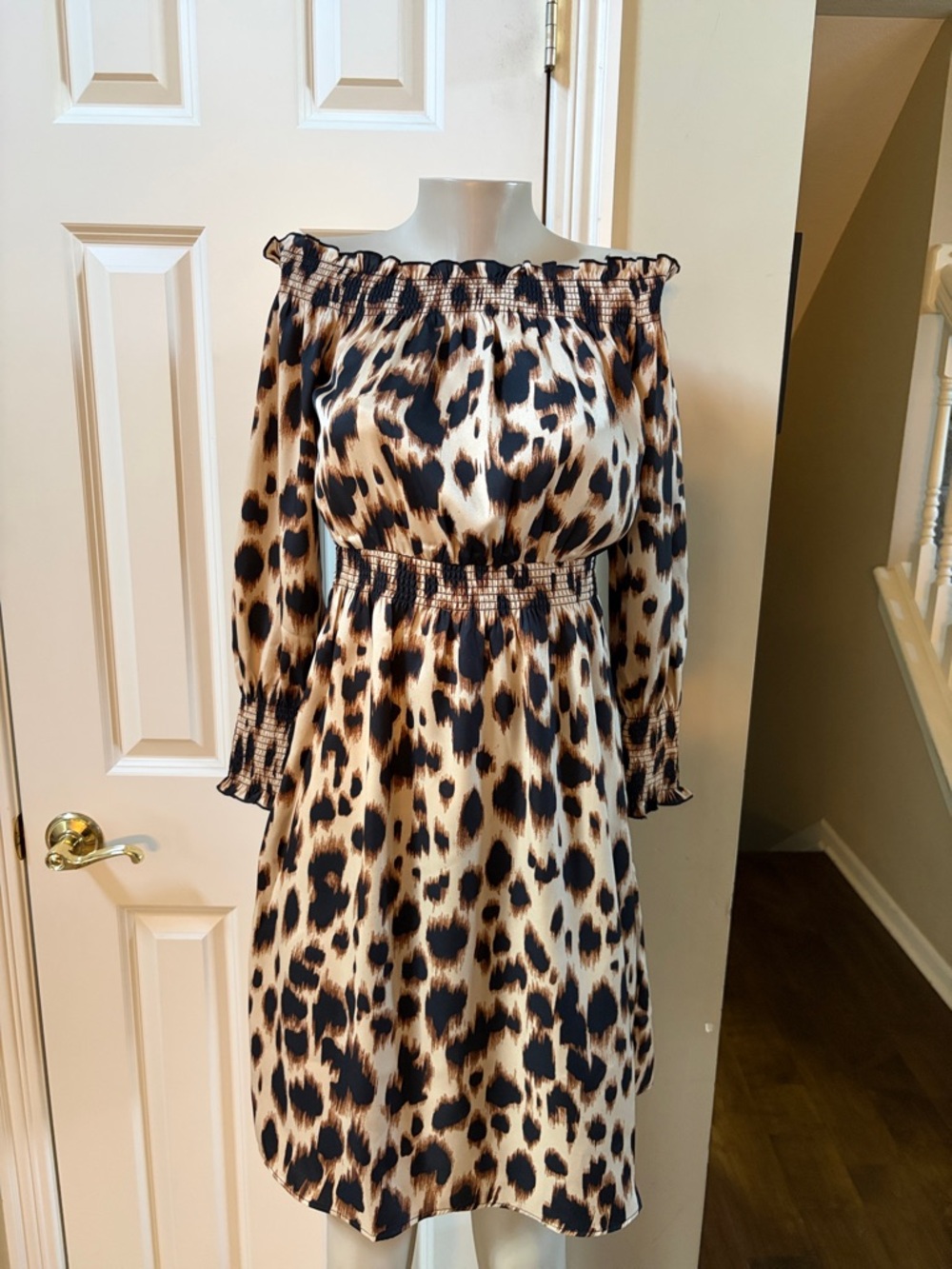 NWT White House Black Market On/off Shoulder Leopard Print Dress , small